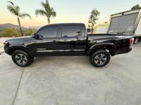 2021 Toyota Tacoma TRD OFF ROAD 4X4 San Diego - Image 10