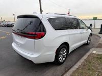 2021 Chrysler Pacifica Touring L AWD Staten Island NY - Image 9