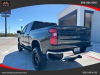 2020 Chevrolet Silverado 1500 Crew Cab - Financing Available! Weslaco - Image 4