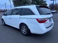 2013 Honda Odyssey EX-L Minivan /8-Passenger / Power Doors / Camera Salem-1477 Hawthorne Ave NE - Image 4