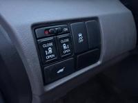 2013 Honda Odyssey EX-L Minivan /8-Passenger / Power Doors / Camera Salem-1477 Hawthorne Ave NE - Image 9