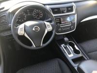 2018 Nissan Altima Your Job is Your Credit Here! Houston - Image 3