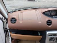 2000 Toyota WILL VI AT 1300cc RHD JDM Shoreline - Image 9