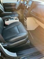 2016 Chrysler Town & Country Touring washington county - Image 9