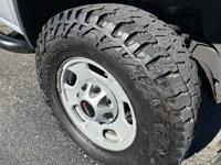 2016 GMC Sierra 2500HD 4x4 Forsyth, MO - Image 10