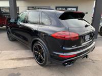 2017 Porsche Cayenne Turbo/Clean Title & Carfax - Image 8