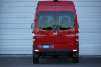 2016 Mercedes Sprinter 4x4 CREW VAN! Diesel engine AWD 4X4 vans! RAINIERTRUCK.COM - Image 6