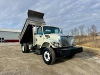 2008 INTERNATIONAL DUMP! LOW MILES, ONE OWNER! - Image 6
