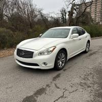 2014 Infiniti q70 Nashville - Image 4