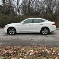 2014 Infiniti q70 Nashville - Image 5