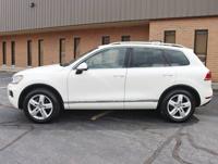 2012 VOLKSWAGEN TOUARGE VR6 SPORT AWD NAV LEATHER LOADED! Chicago Auto Capital - Image 8