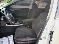 2013 Nissan Altima – Clean Title – Cash – Runs Great Houston - Image 6