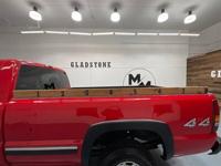 2001 Chevrolet Chevy Silverado 2500 LS Regular Cab 4X4 / 6.0L V8 / LONG BED /ZER + MM Investment Cars-Gladstone / WE SHIP NATIONWIDE - Image 10