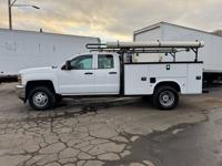 2017 Chevrolet Chevy Silverado 3500hd WT 4X4! BACKUP CAMERA! KNAPHEIDE - Image 3