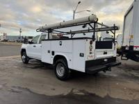 2017 Chevrolet Chevy Silverado 3500hd WT 4X4! BACKUP CAMERA! KNAPHEIDE - Image 4