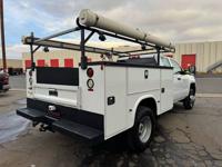 2017 Chevrolet Chevy Silverado 3500hd WT 4X4! BACKUP CAMERA! KNAPHEIDE - Image 6