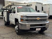 2017 Chevrolet Chevy Silverado 3500hd WT 4X4! BACKUP CAMERA! KNAPHEIDE - Image 8