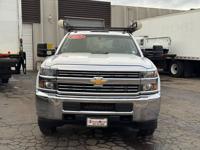 2017 Chevrolet Chevy Silverado 3500hd WT 4X4! BACKUP CAMERA! KNAPHEIDE - Image 9