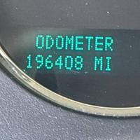 2011 Chevrolet Suburban - FINANCING AVAILABLE! - DEALMAKER AUTO SALES - - Image 6