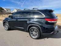 2018 TOYOTA HIGHLANDER XLE AWD LOADED W/ 24 SERVICE RECORDS Aurora - Image 5
