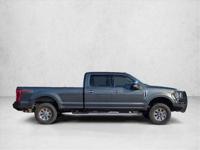 2019 Ford Super Duty F-350 SRW XLT Diesel 4x4 4WD F350 Truck Crew cab Call (281) 769-3274 to confirm availability - January 13th - Image 5