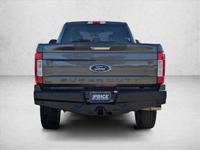 2019 Ford Super Duty F-350 SRW XLT Diesel 4x4 4WD F350 Truck Crew cab Call (281) 769-3274 to confirm availability - January 13th - Image 7