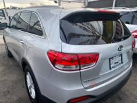Check Out This Spotless 2017 Kia Sorento with 67,163 Miles-queens Middle Village - Image 7