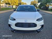 2025 Honda HR-V SPORT "LOW MILES" Feasterville-Trevose - Image 3