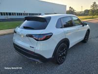 2025 Honda HR-V SPORT "LOW MILES" Feasterville-Trevose - Image 7