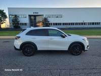 2025 Honda HR-V SPORT "LOW MILES" Feasterville-Trevose - Image 8