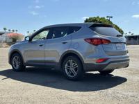 2018 HYUNDAI SANTA FE - VERY NICE! San Diego - Image 4