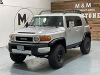 2007 Toyota FJ Cruiser Sport Utility 4X4 / 6-SPEED MANUAL / ZERO RUST + MM Investment Cars-Gladstone / WE SHIP NATIONWIDE