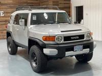 2007 Toyota FJ Cruiser Sport Utility 4X4 / 6-SPEED MANUAL / ZERO RUST + MM Investment Cars-Gladstone / WE SHIP NATIONWIDE - Image 3