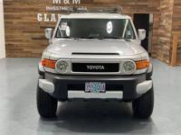 2007 Toyota FJ Cruiser Sport Utility 4X4 / 6-SPEED MANUAL / ZERO RUST + MM Investment Cars-Gladstone / WE SHIP NATIONWIDE - Image 6