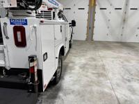 2018 Ford F-350 4x4 Extended Cab XL DRW Utility Bed Mid TN - Image 9