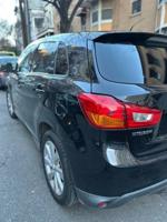 Mitsubishi Outlander SE Sport Bronx - Image 6