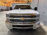 2018 Chevrolet Silverado 2500 4x4 Crew Cab Utility Bed Mid TN - Image 6