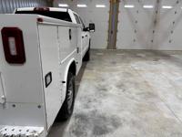 2018 Chevrolet Silverado 2500 4x4 Crew Cab Utility Bed Mid TN - Image 9