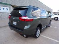 21K MILE TOYOTA SIENNA LE HANDICAP WHEELCHAIR POWER RAMP VAN Irving, TX - Image 8