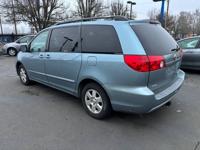 2006 Toyota Sienna LE Minivan / 2-Owner / 8 Passenger / Clean Title Salem-1477 Hawthorne Ave NE - Image 3
