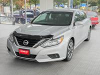 2017 Nissan Altima 2.5 SV (2017.5) Sedan 4D Shoreline - Image 4