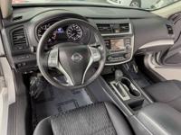 2017 Nissan Altima 2.5 SV (2017.5) Sedan 4D Shoreline - Image 8