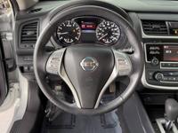 2017 Nissan Altima 2.5 SV (2017.5) Sedan 4D Shoreline - Image 10