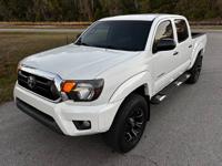 2015 Toyota Tacoma Pre Runner - Image 2