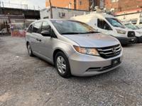 2015 Honda Odyssey LX 7 passenger Family Minivan brooklyn - Image 4