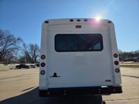 2017 Ford E-450 Shuttle Bus Kansas City - Image 6