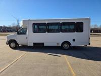 2017 Ford E-450 Shuttle Bus Kansas City - Image 8
