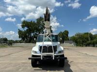 2013 International 4300 Bucket Truck Kansas City - Image 9