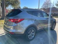 2016 HYUNDAI SANTA FE 4CIL North Houston - Image 7