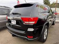 2011 Jeep Grand Cherokee Laredo 4x4 4dr SUV (4 Location Grand Opening - Image 6